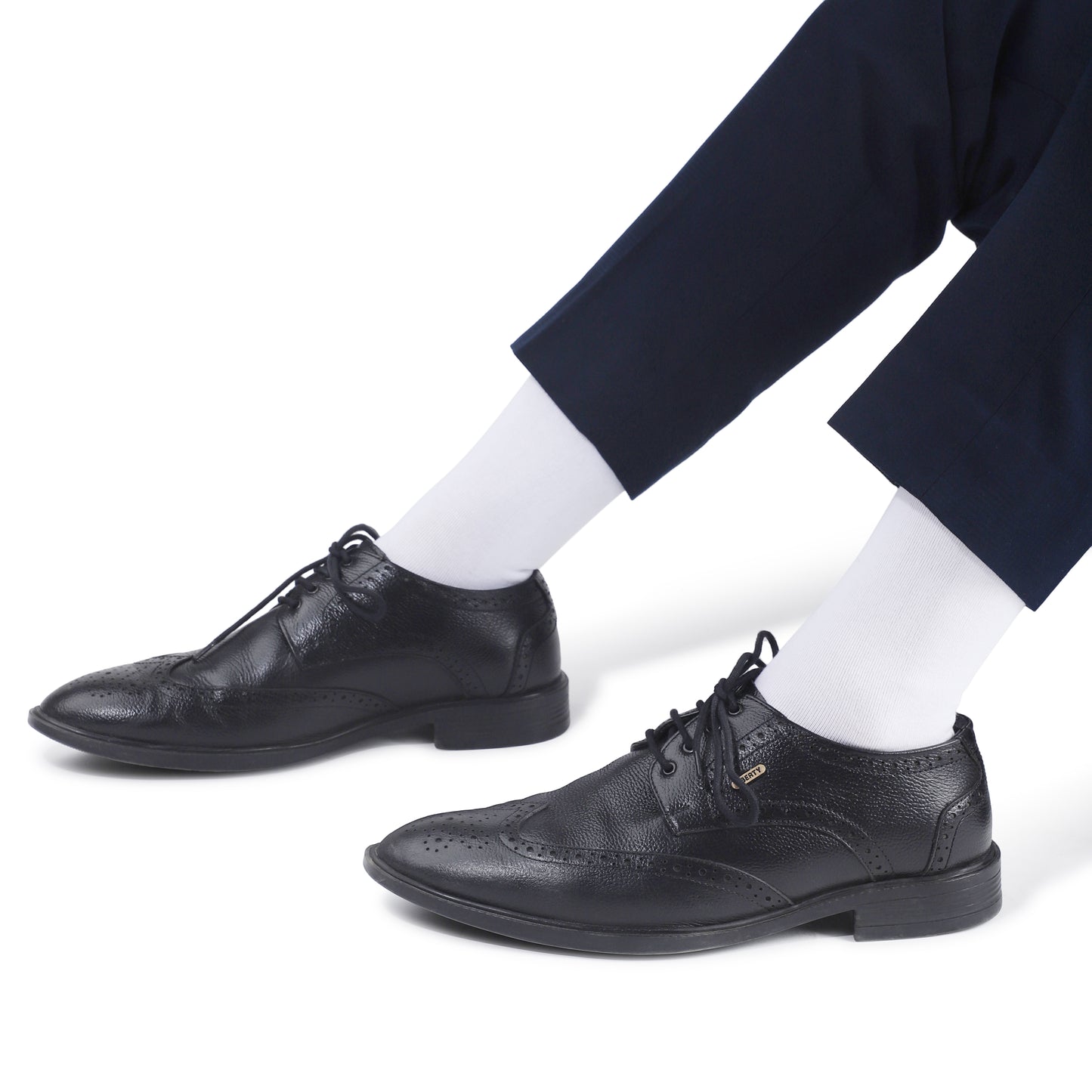 Men Crew Length Seamless Socks-White