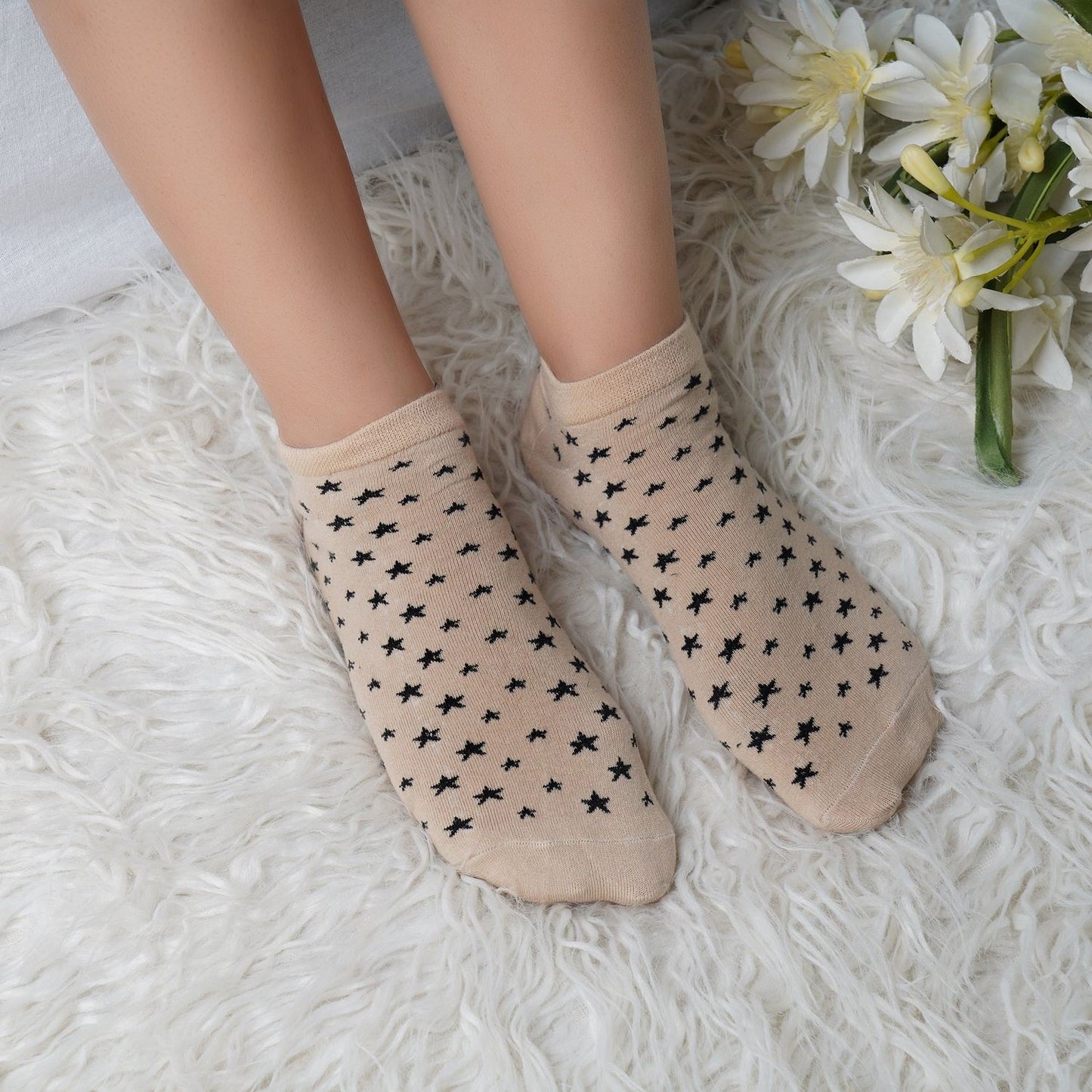 Star Pattern Sneaker Socks (Skin)