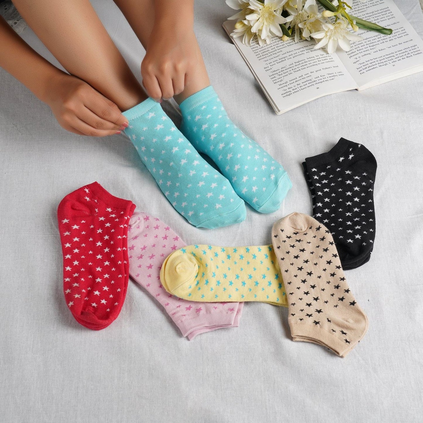 Star Pattern Sneaker Socks (Light Blue)