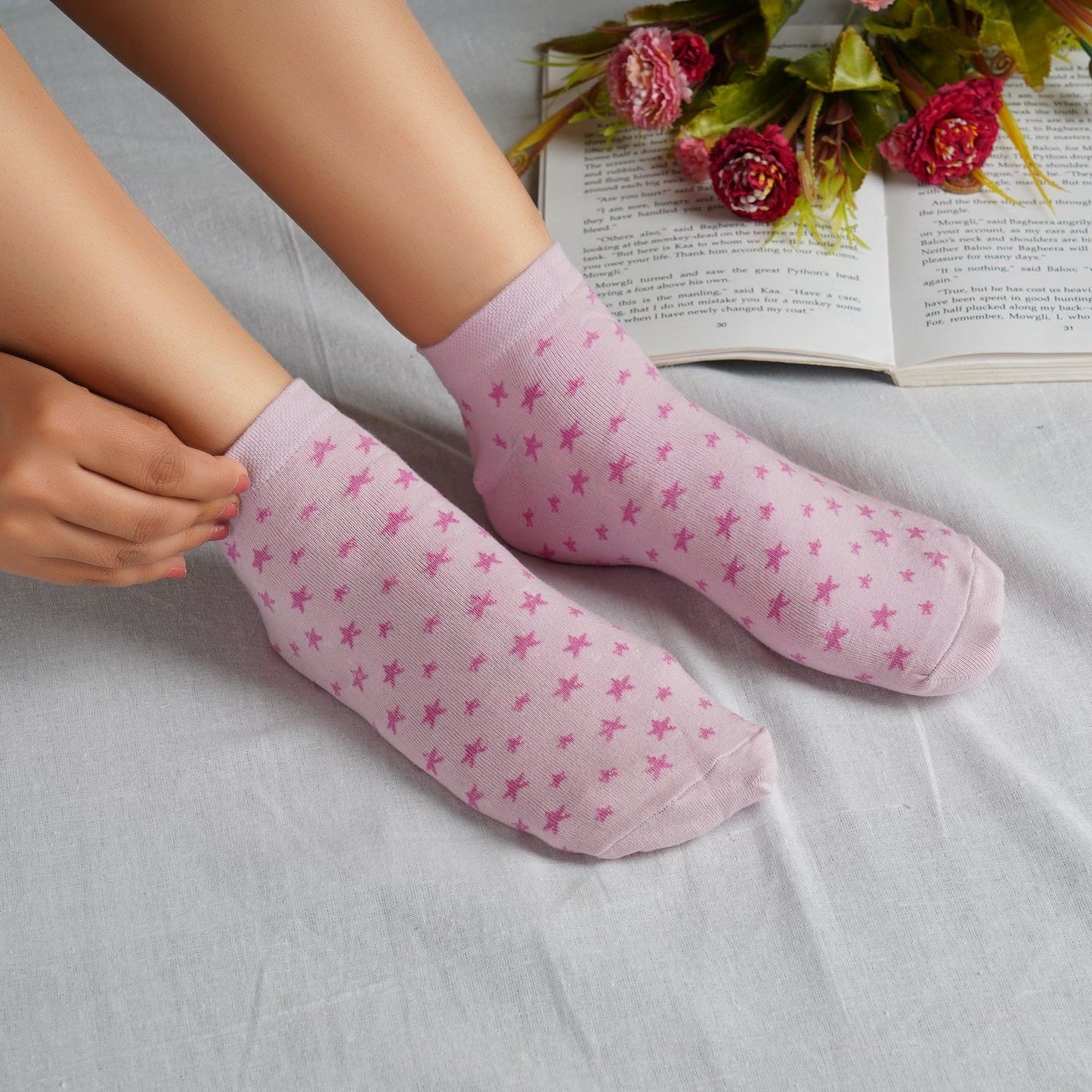 Low Ankle Star Pattern Cotton Socks (Baby Pink)