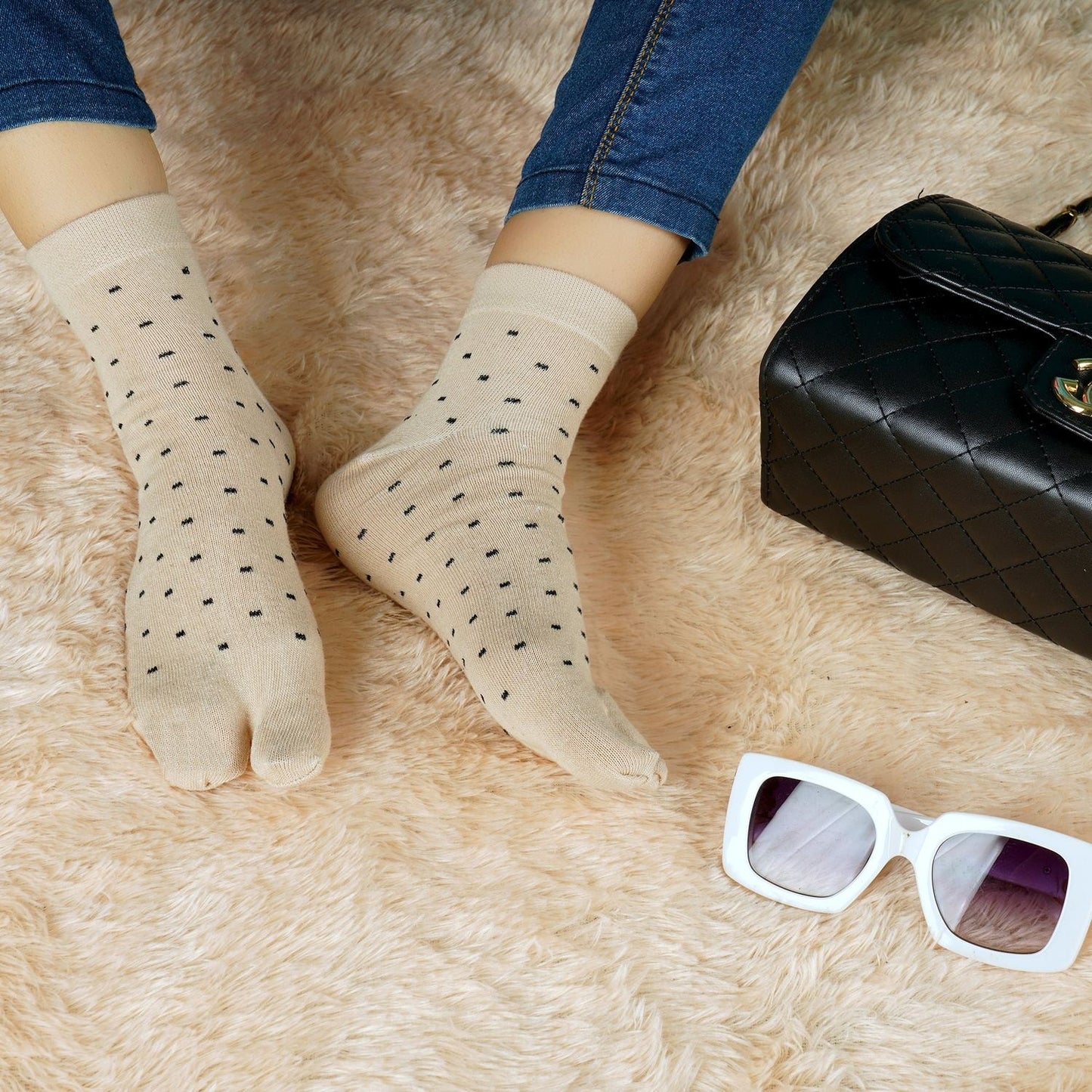 Ankle Thumb Dotted Socks (Peach)