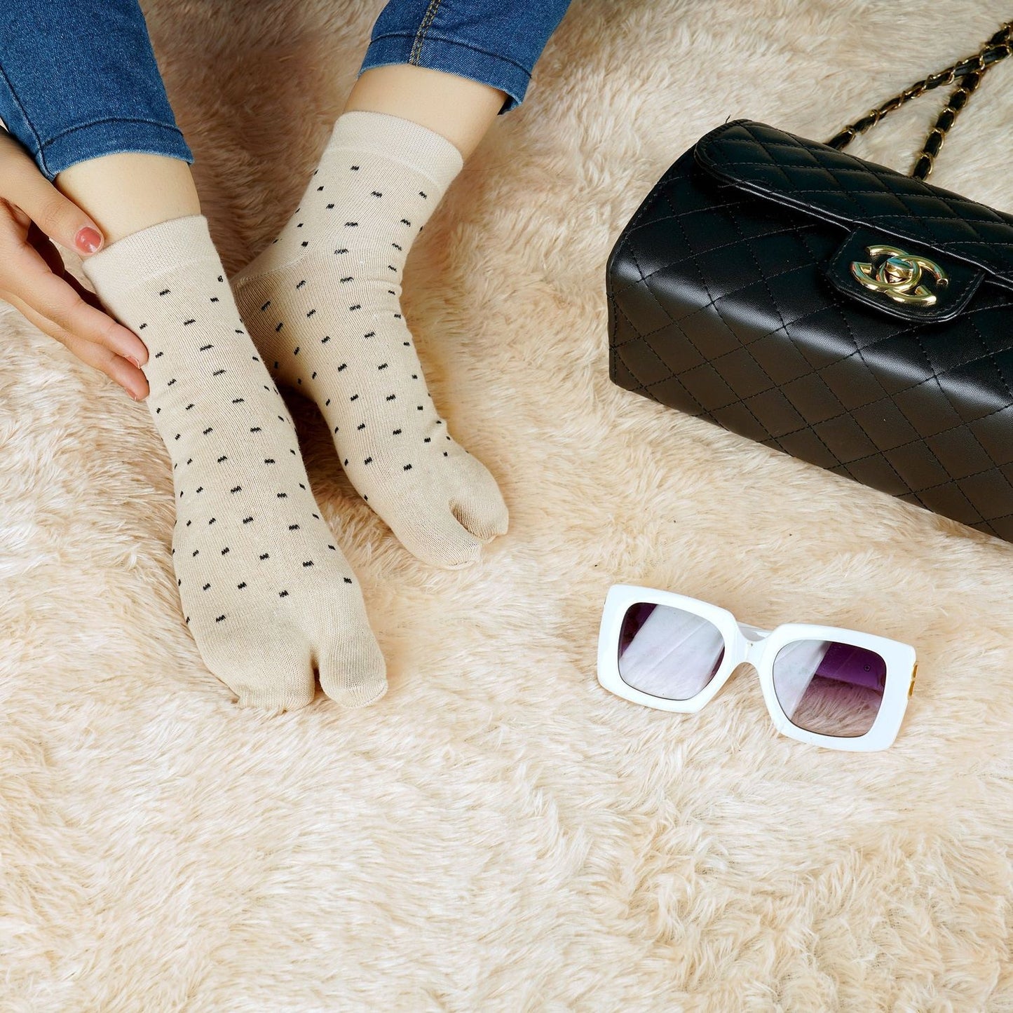 Ankle Thumb Dotted Socks (Peach)