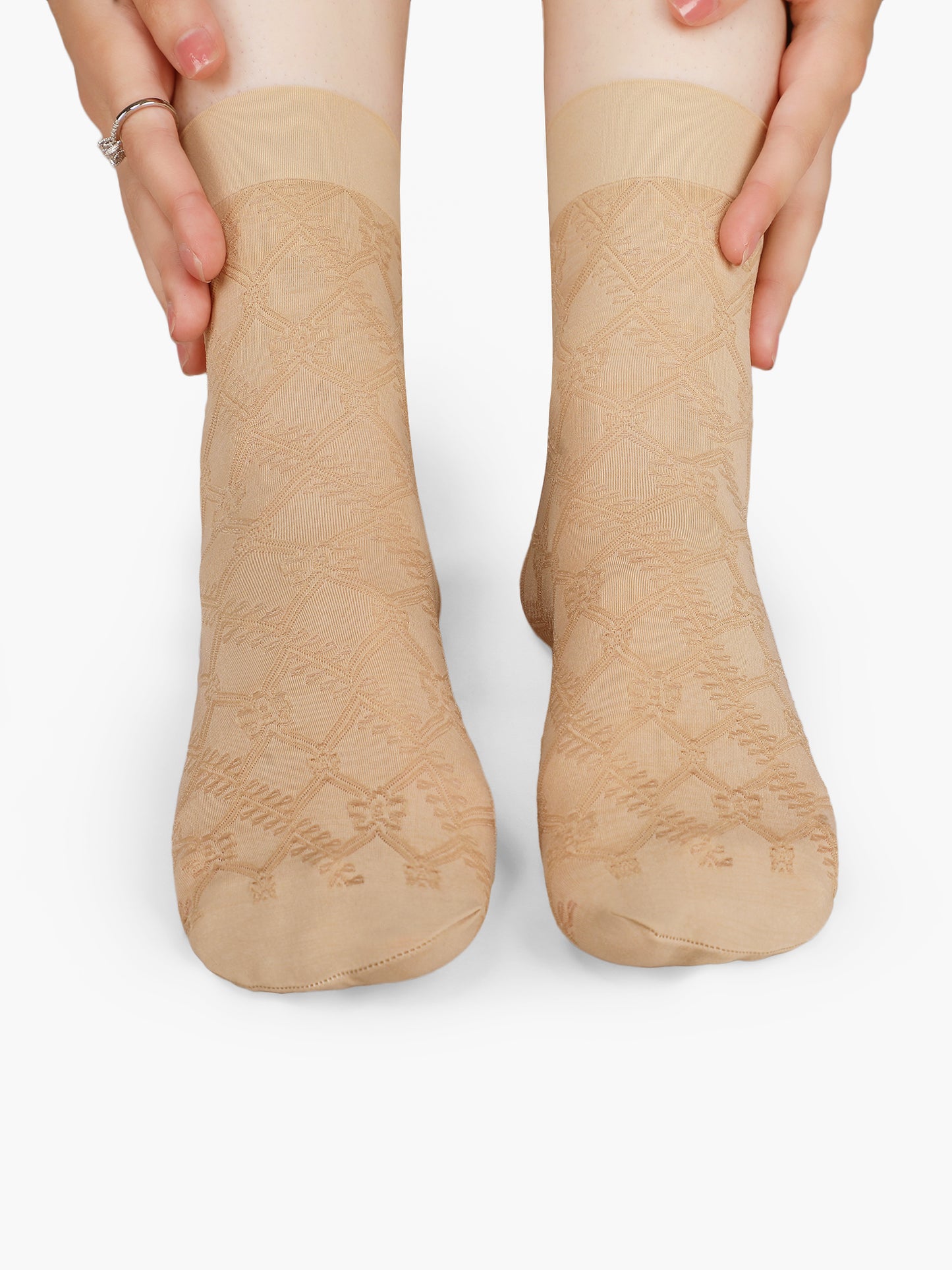 Women Nylon Opaque Geometric Floral Pattern Ankle Length Without Thumb Socks (Black/Skin)