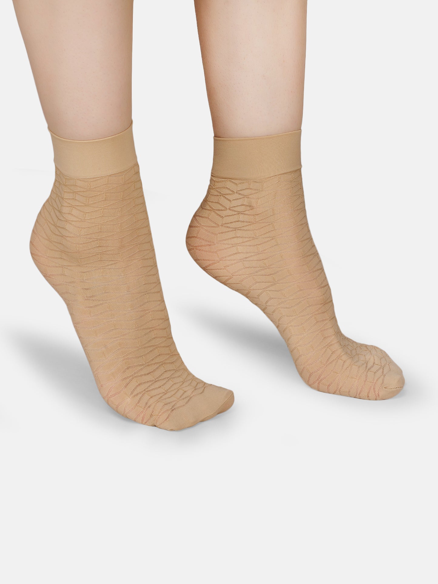 Women Nylon Opaque Geometric Wave Pattern Ankle Length Without Thumb Socks (Black/Skin)