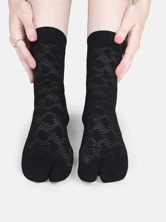 Women Nylon Opaque Geometric Floral Pattern Ankle Length Thumb Socks (Black/Skin)