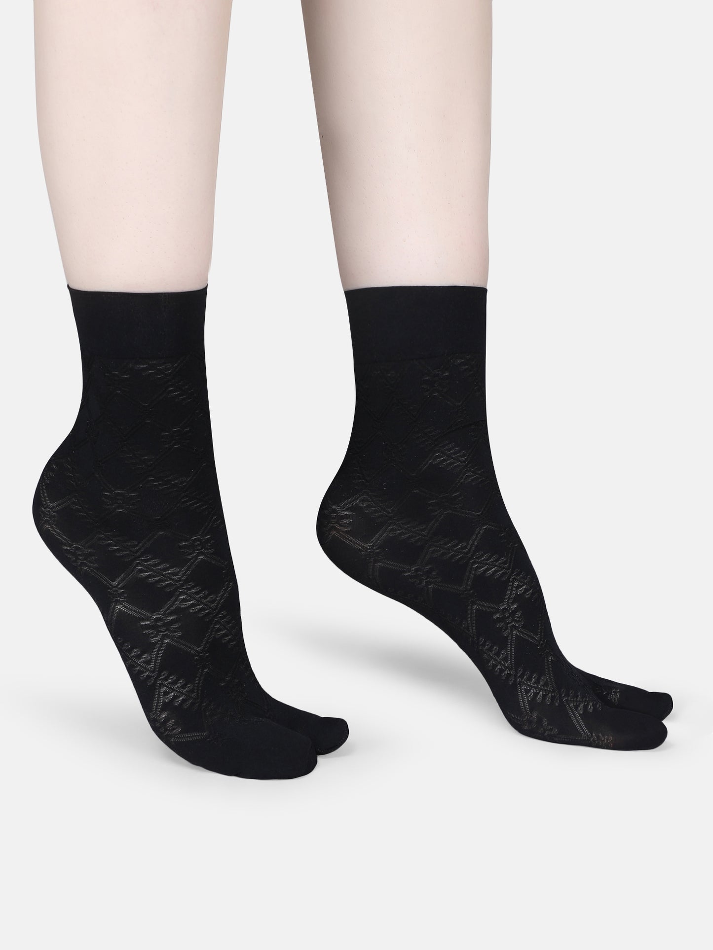 Women Nylon Opaque Geometric Floral Pattern Ankle Length Thumb Socks (Black/Skin)