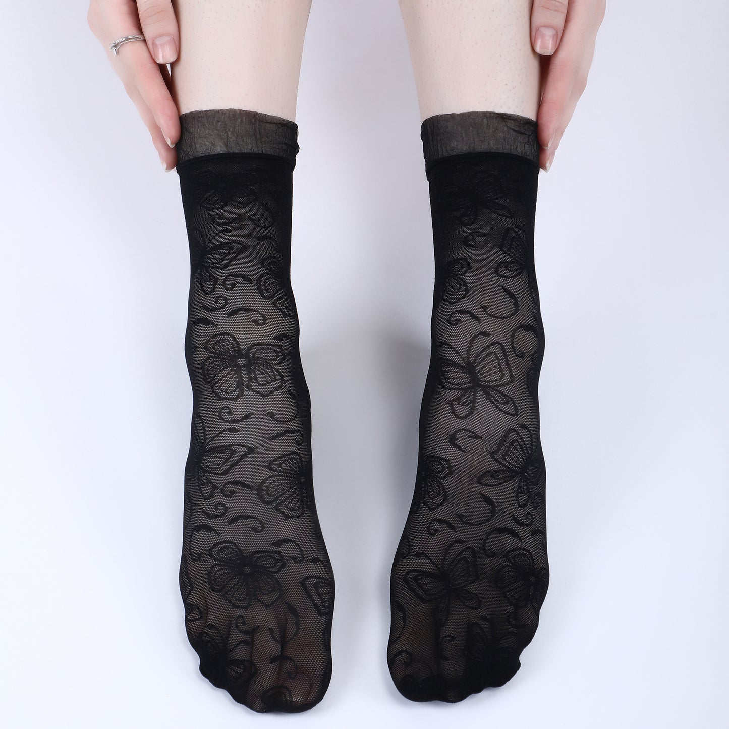 Butterfly Pattern Sheer Ankle Socks-Black