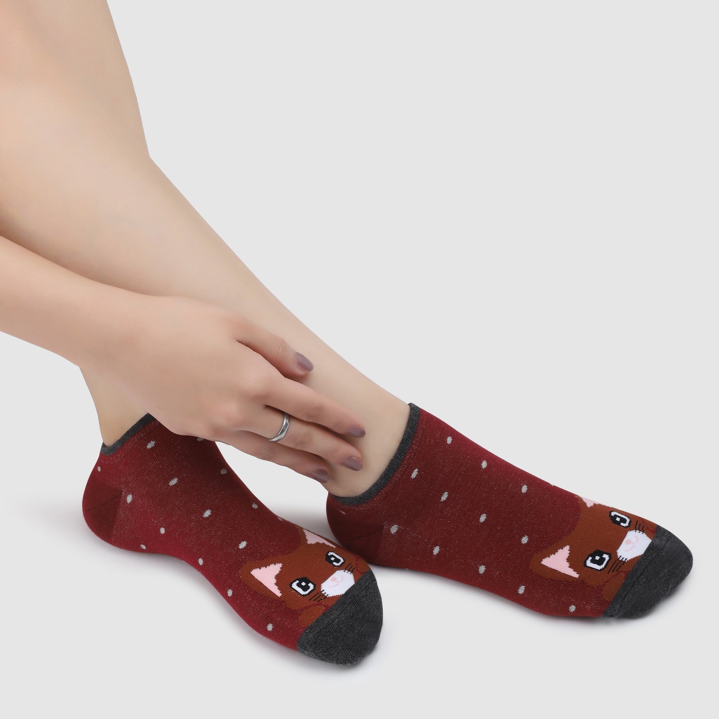 Kitten Sneaker Socks-Maroon