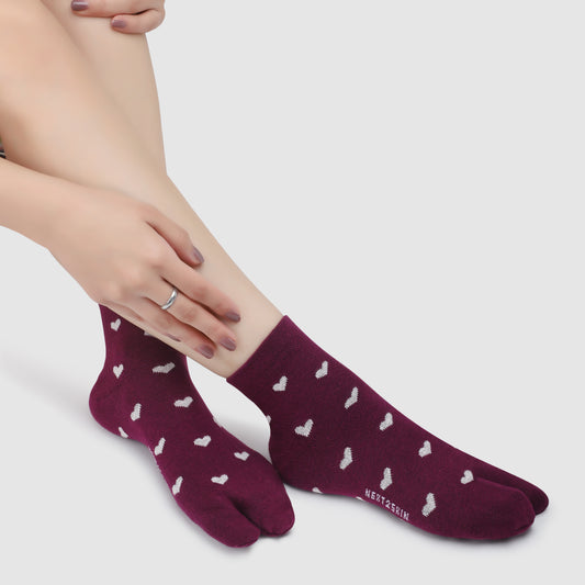 Little Hearts Ankle Thumb Socks-Wine