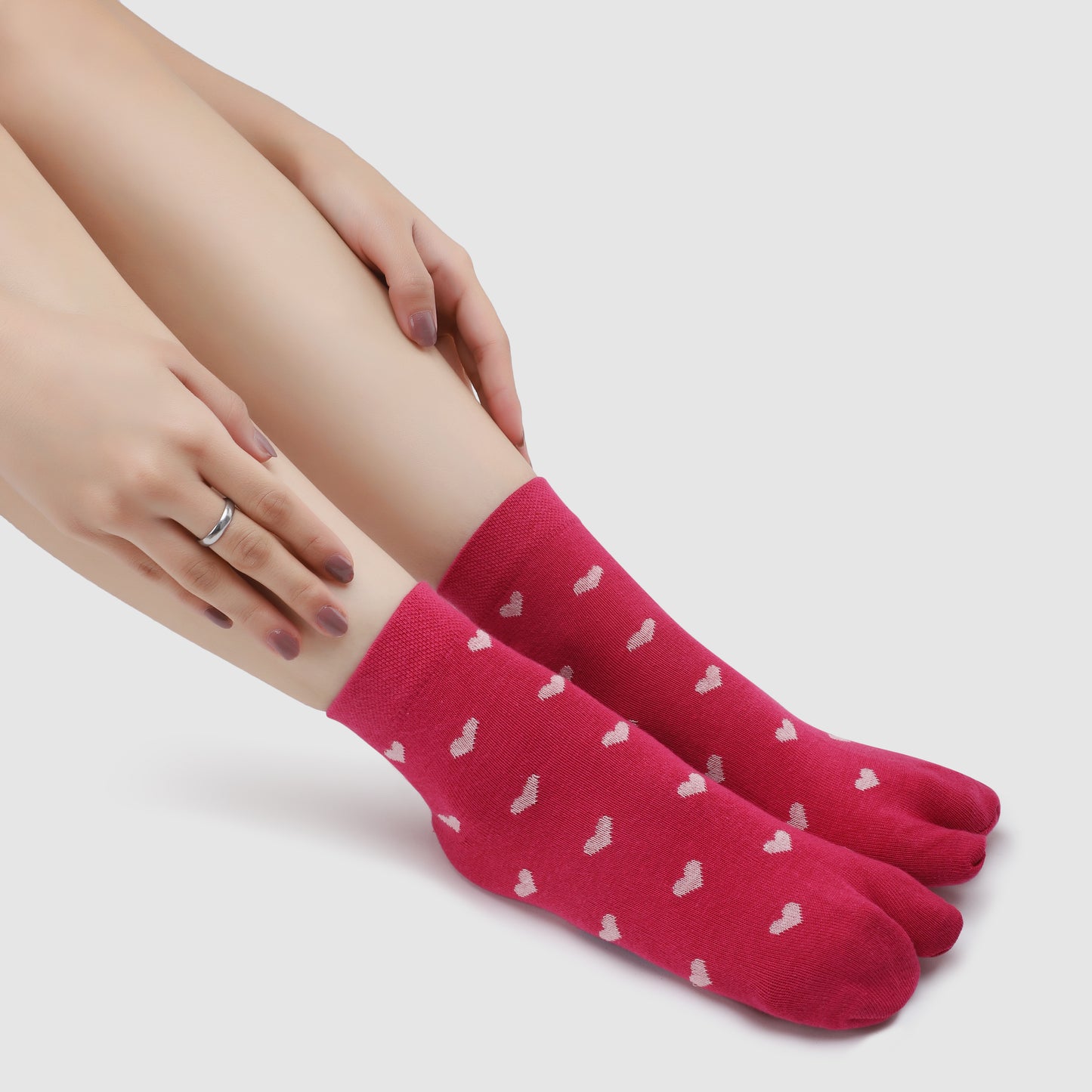 Little Hearts Ankle Thumb Socks-Pink
