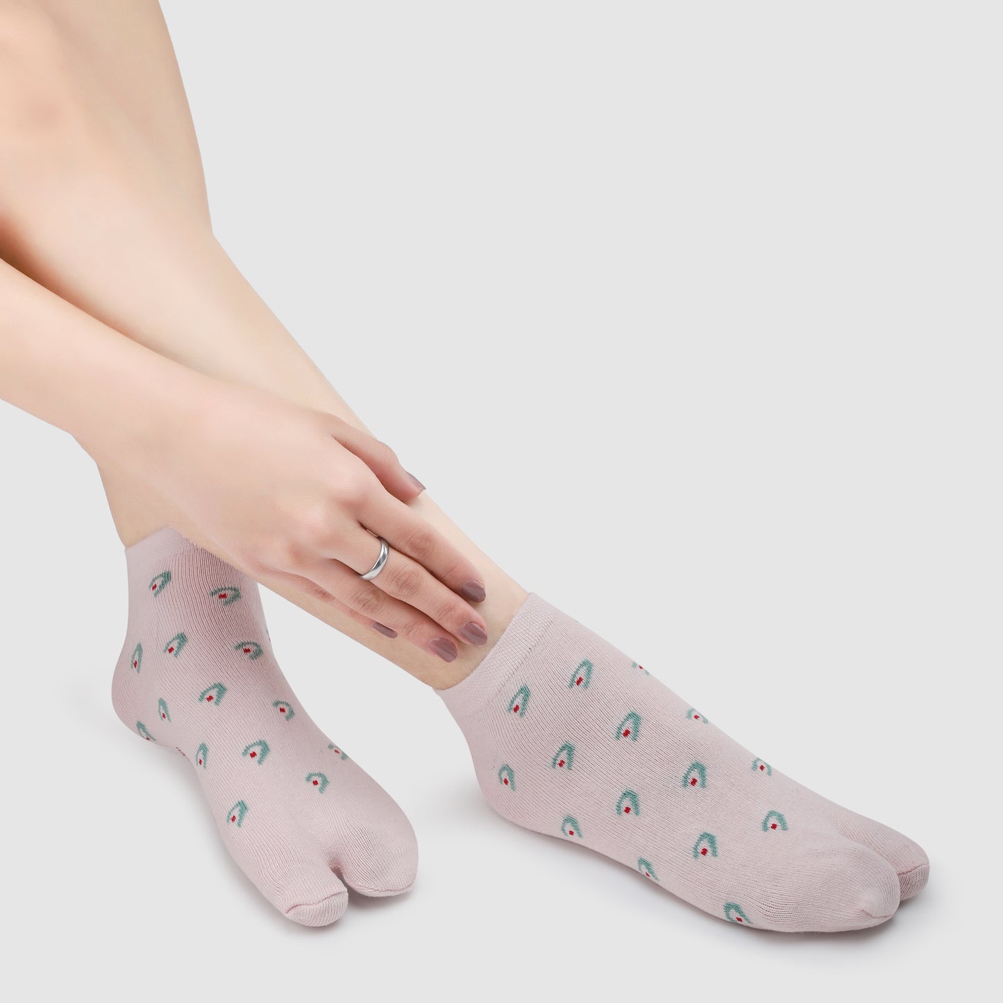 Comet Attack Ankle Thumb Socks-Pink