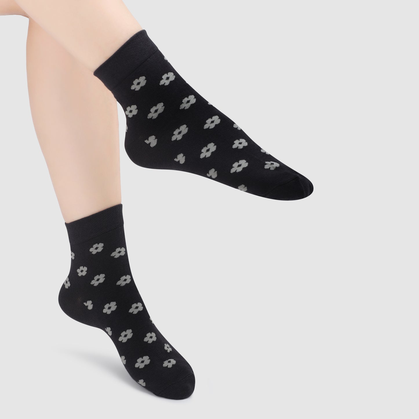 Ditzy Pattern Ankle Socks-Dark Grey