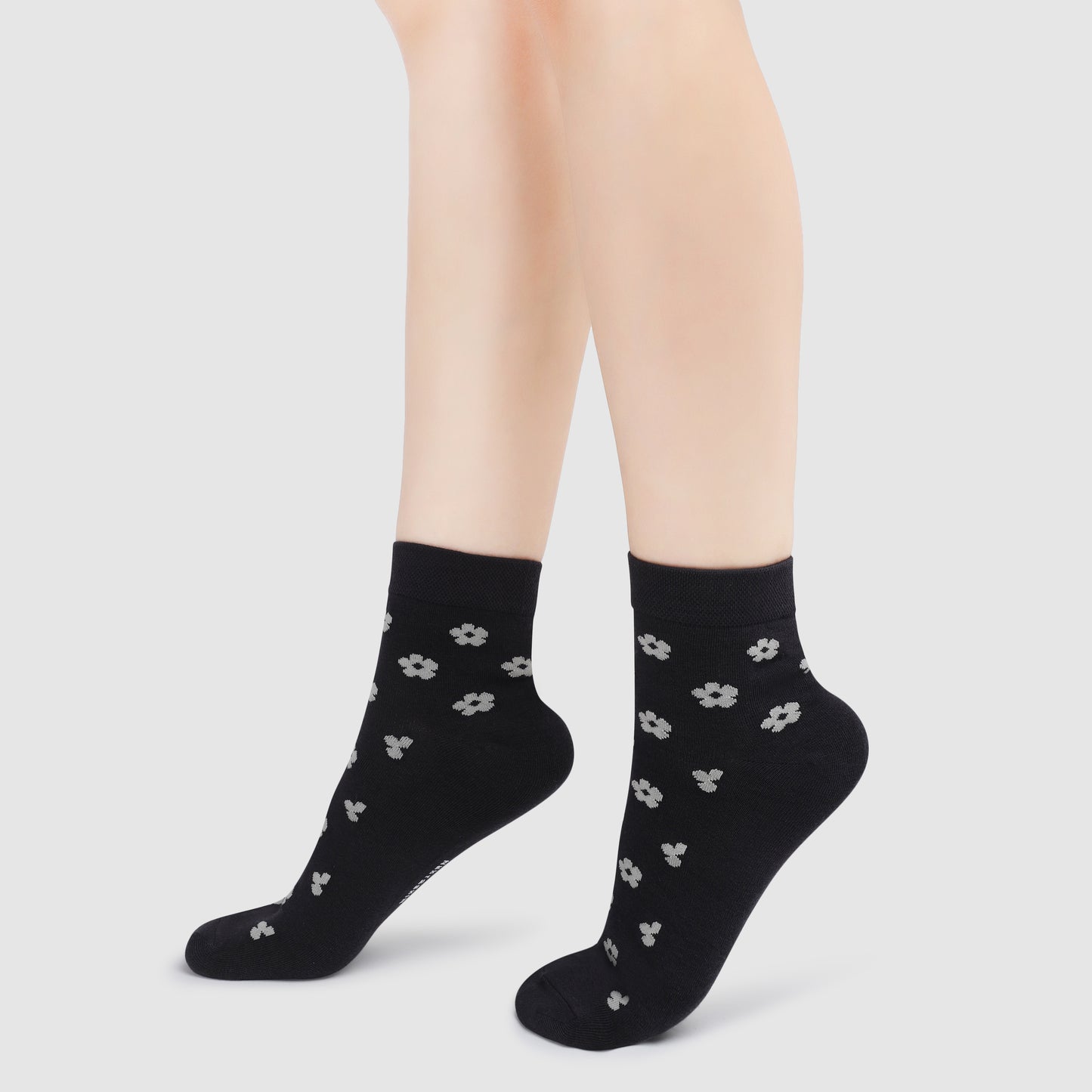 Ditzy Pattern Ankle Socks-Dark Grey