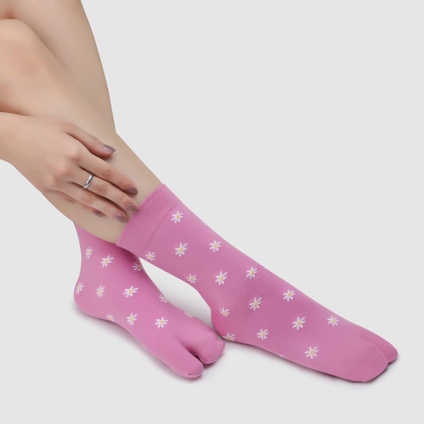 Flower Pattern Ankle Thumb Socks-Pink
