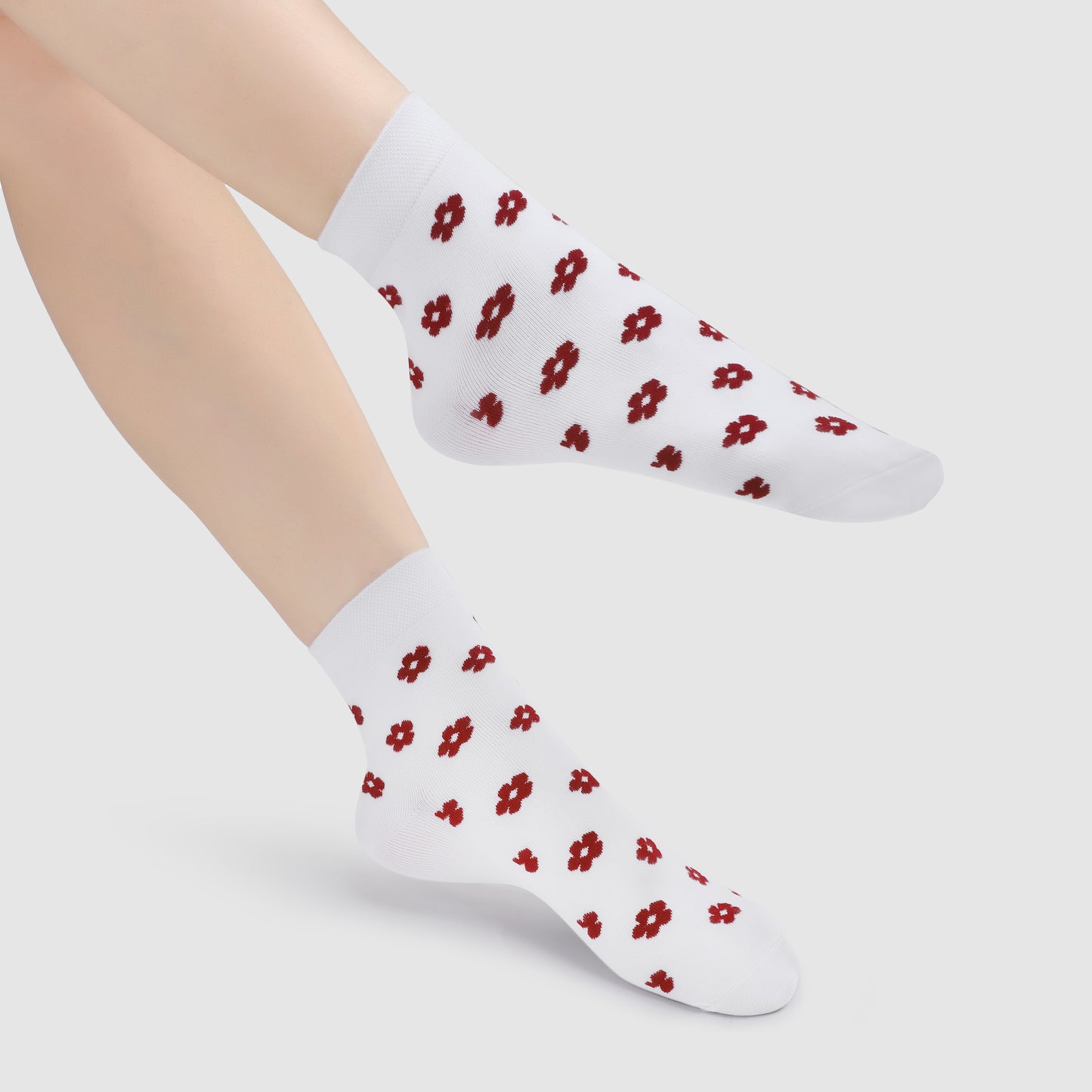 Ditzy Pattern Ankle Socks-White