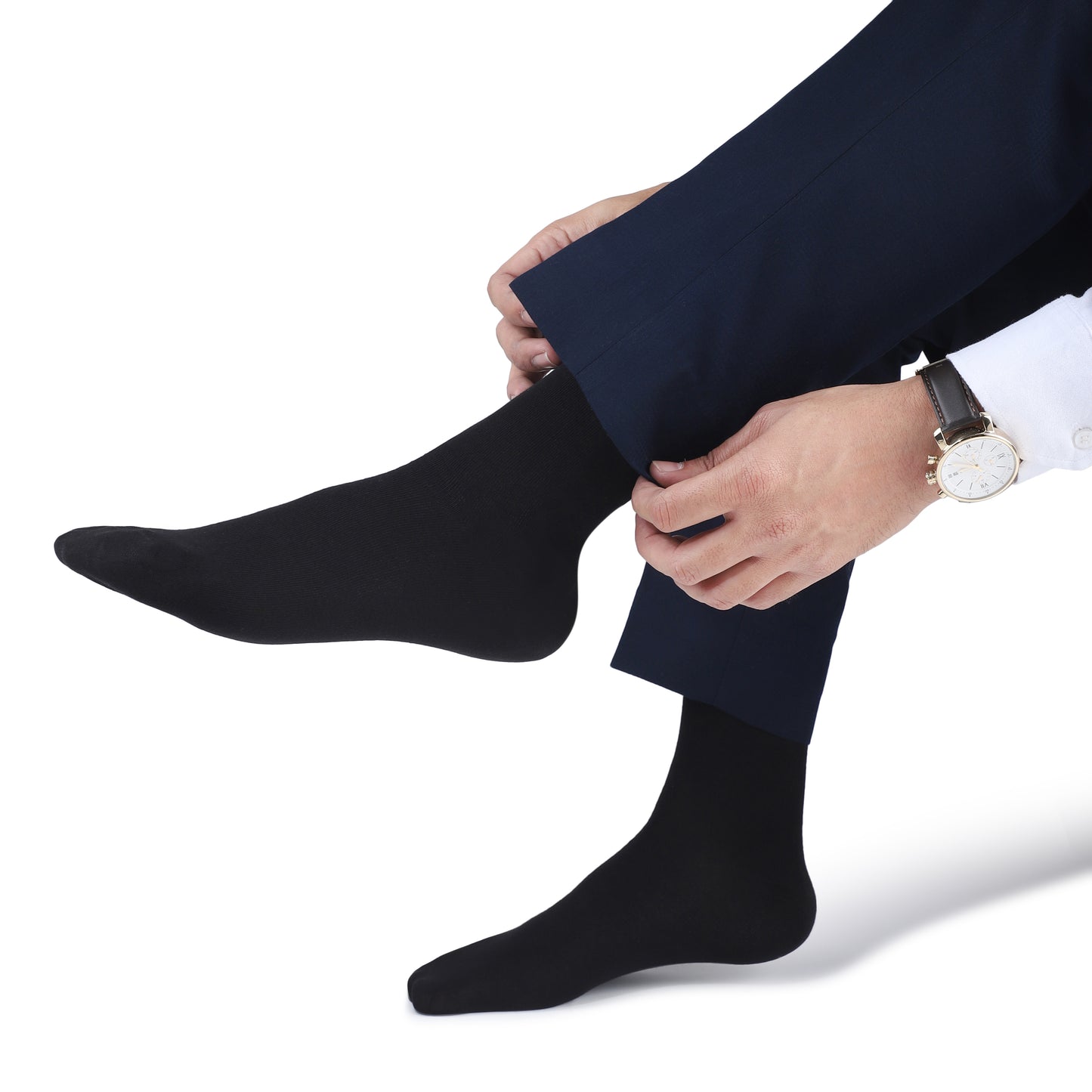 Men Crew Length Seamless Socks-Black