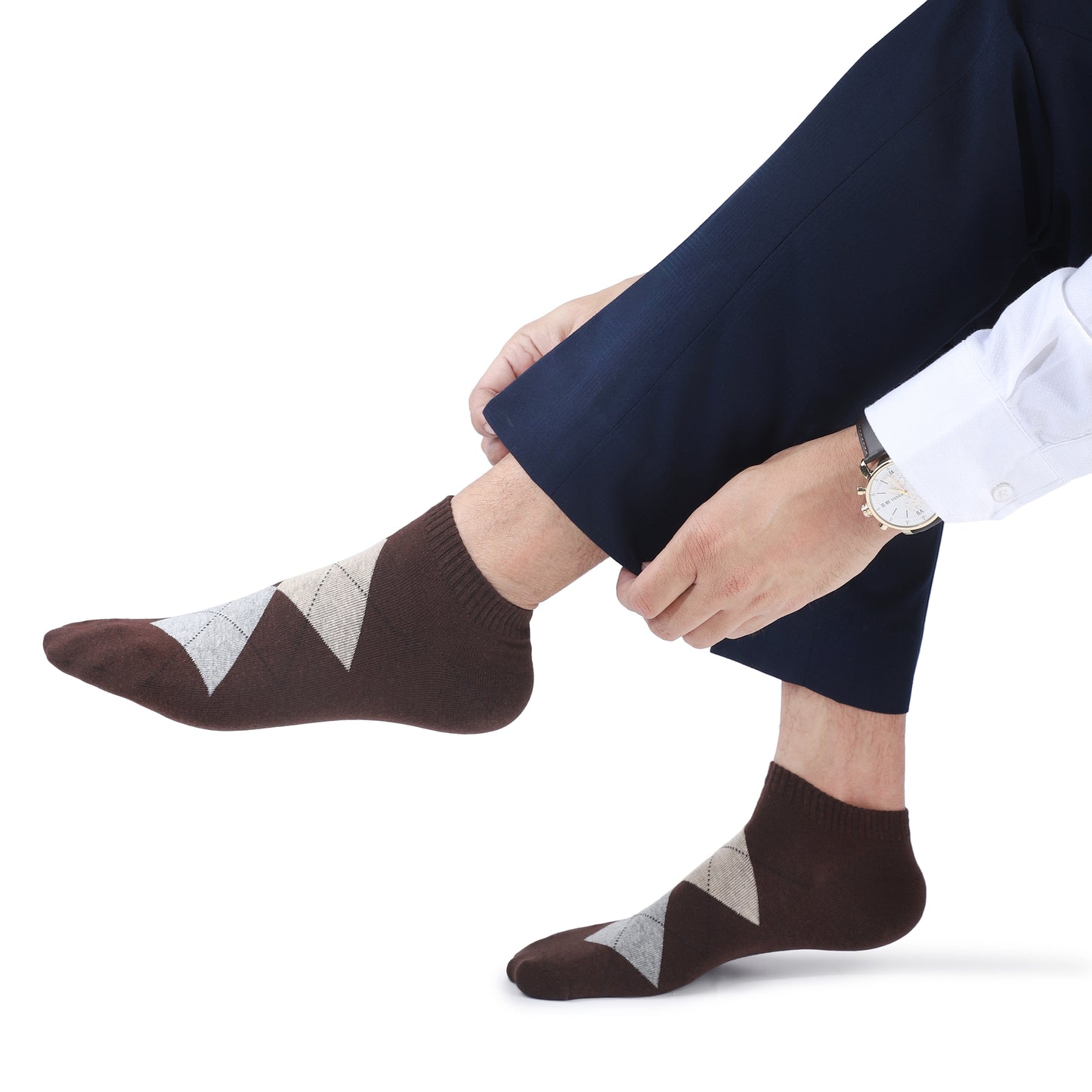 Men Sneaker Length Argyle Pattern Socks- Brown