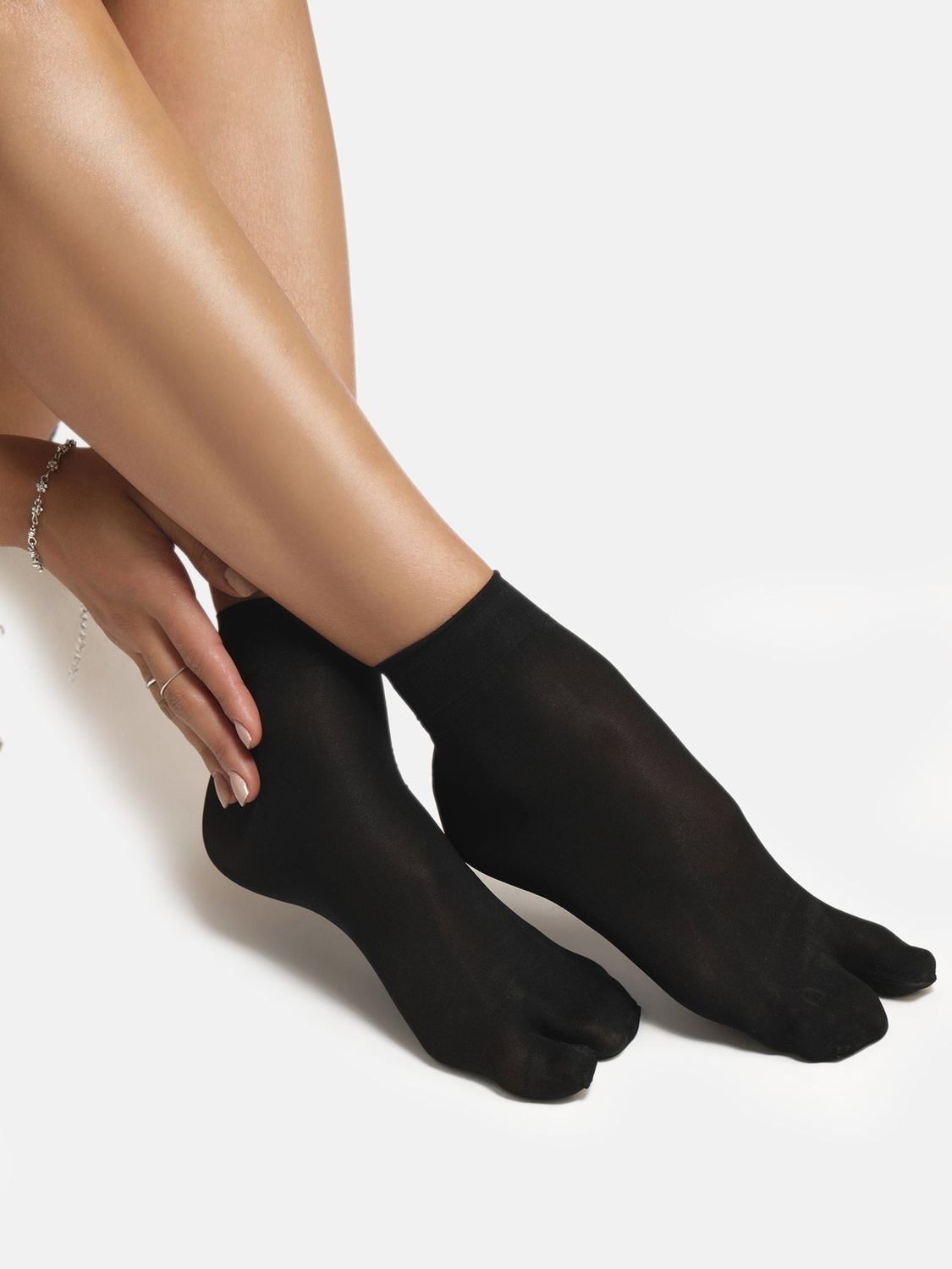 Sheer Ankle Thumb Socks - Black