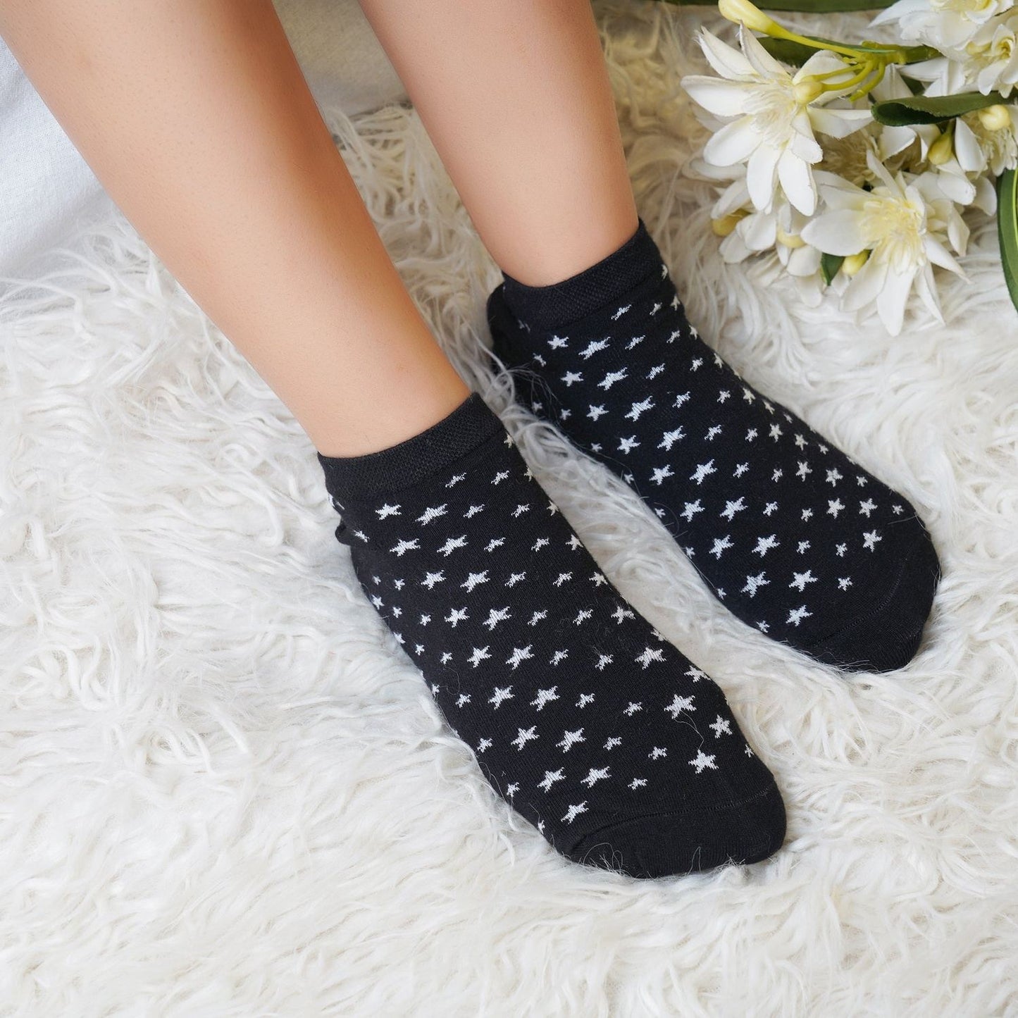 Low Ankle Star Pattern Cotton Socks (Black)