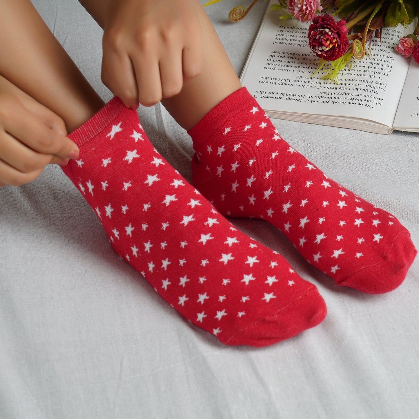 Low Ankle Star Pattern Cotton Socks (Red)