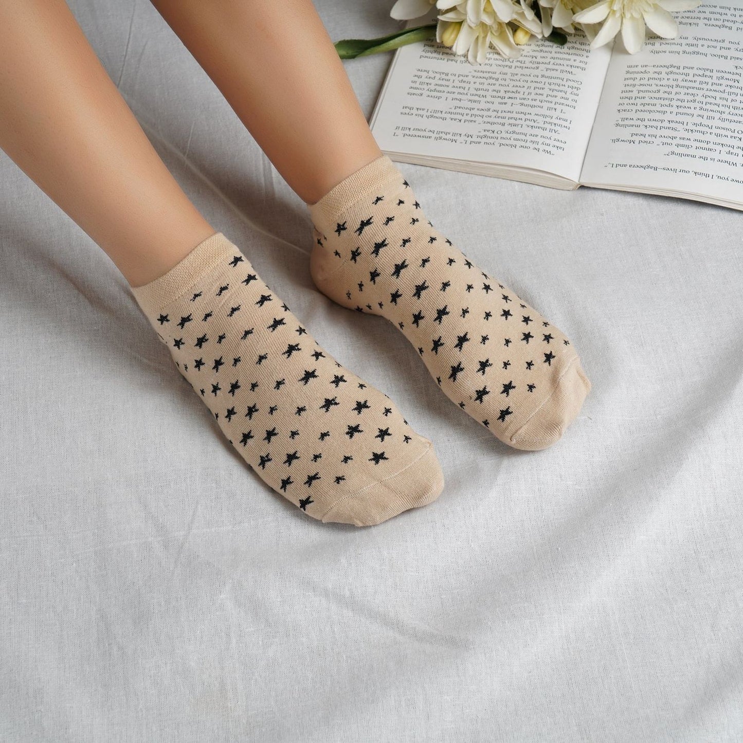 Low Ankle Star Pattern Cotton Socks (Skin)