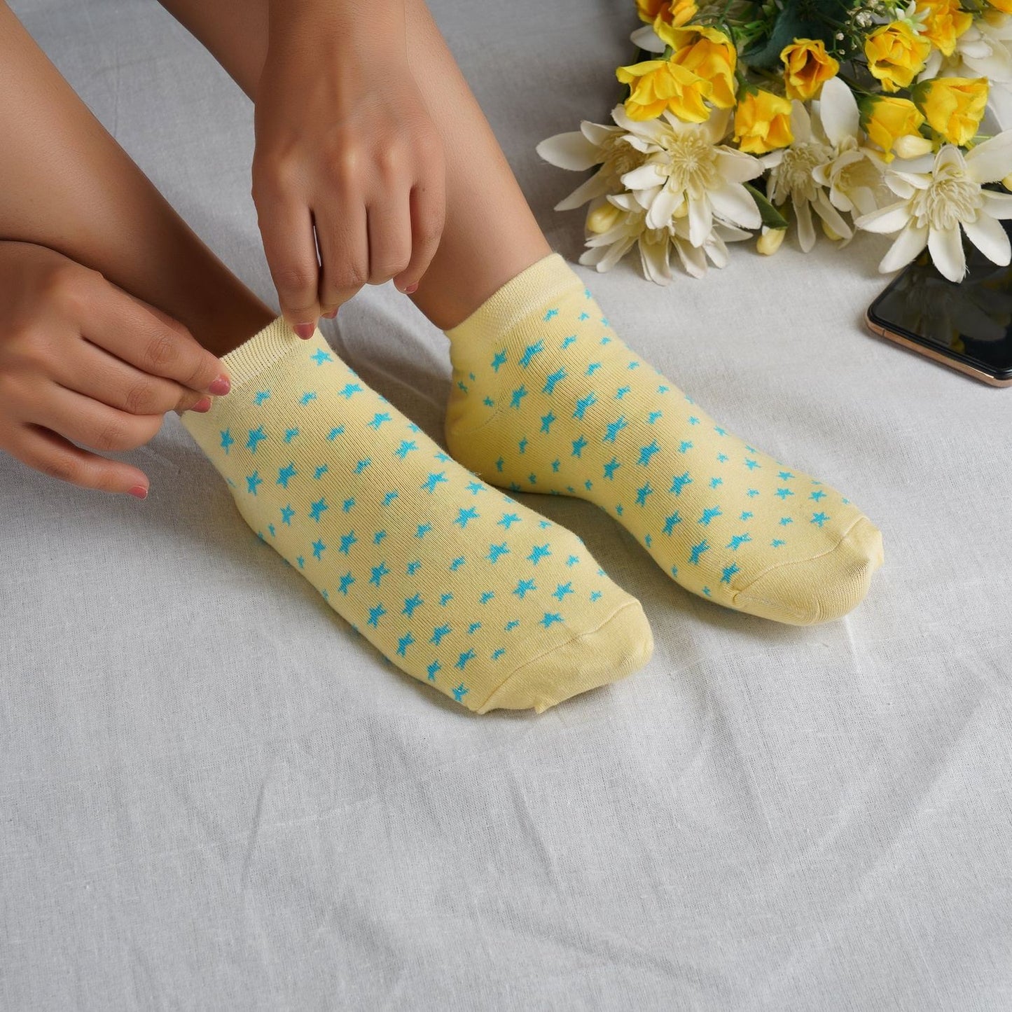 Star Pattern Sneaker Socks (Yellow)