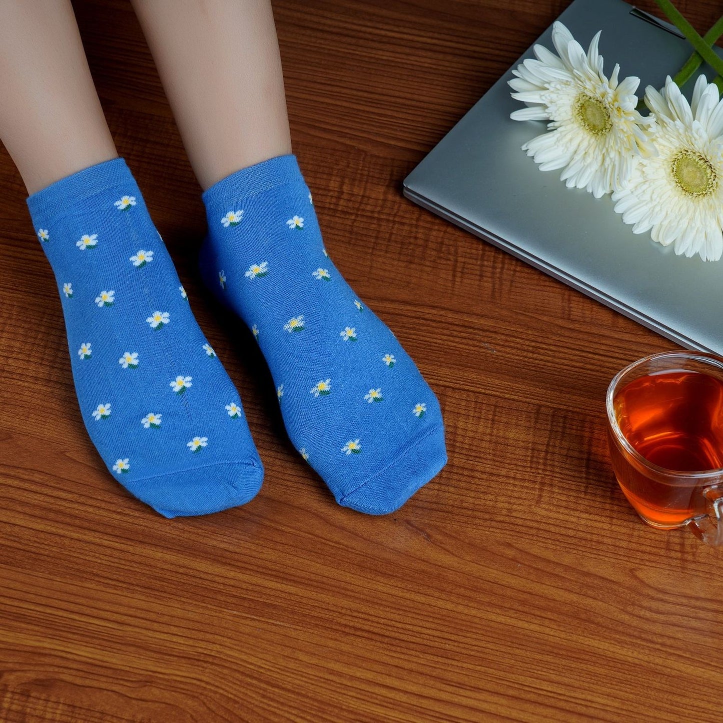 Flower Pattern Sneaker Socks (Blue)