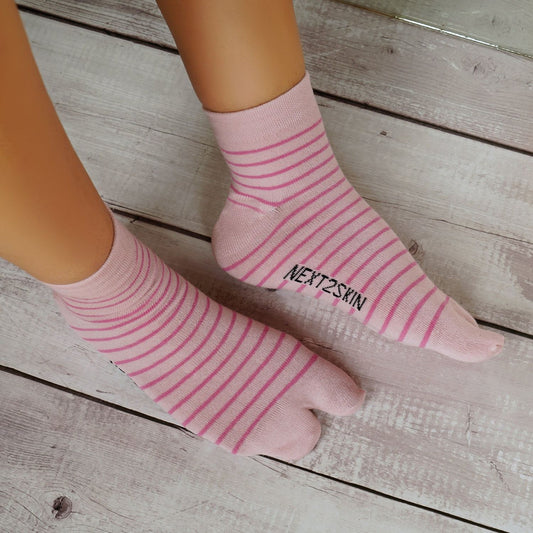 Striped Ankle Thumb Socks (Pink)