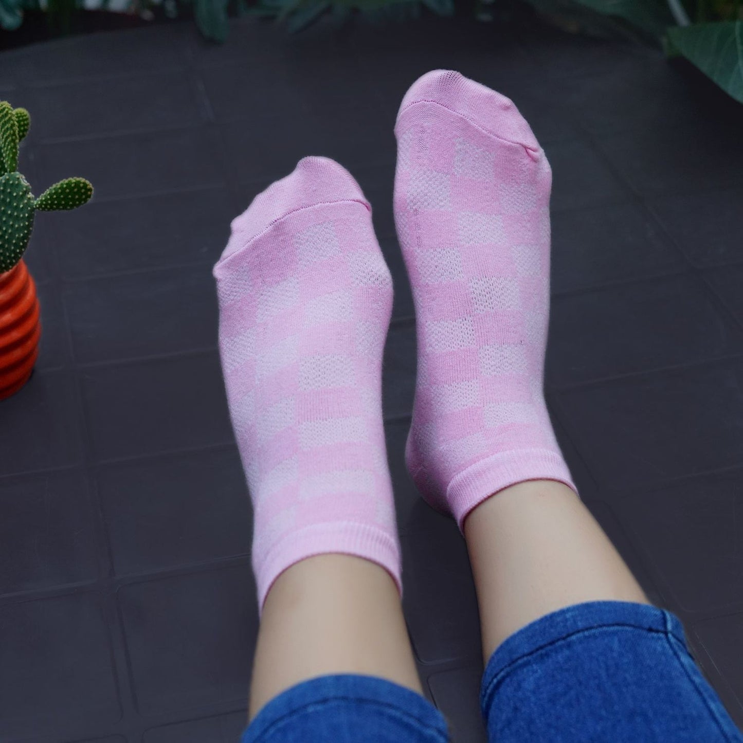 Check Pattern Sneaker Socks (Pink)