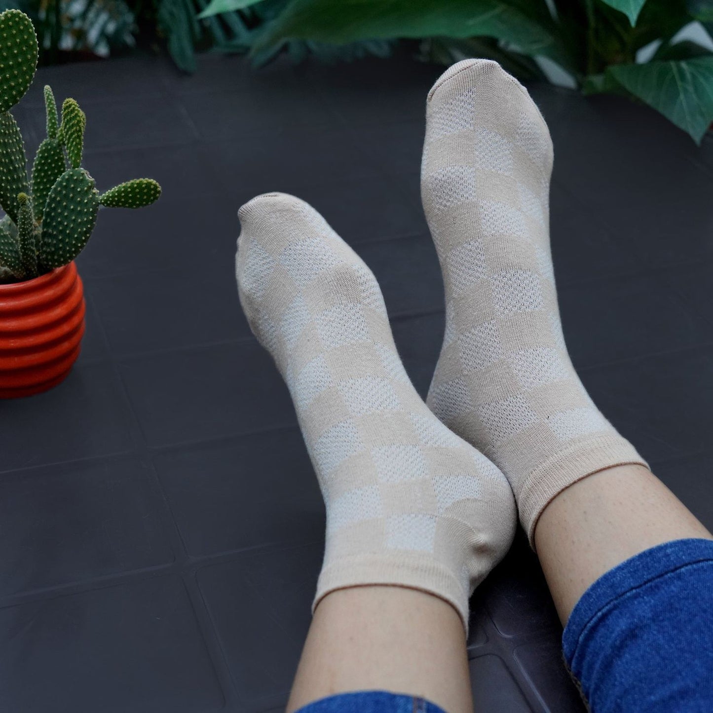Low Ankle Check Pattern Socks (Skin)