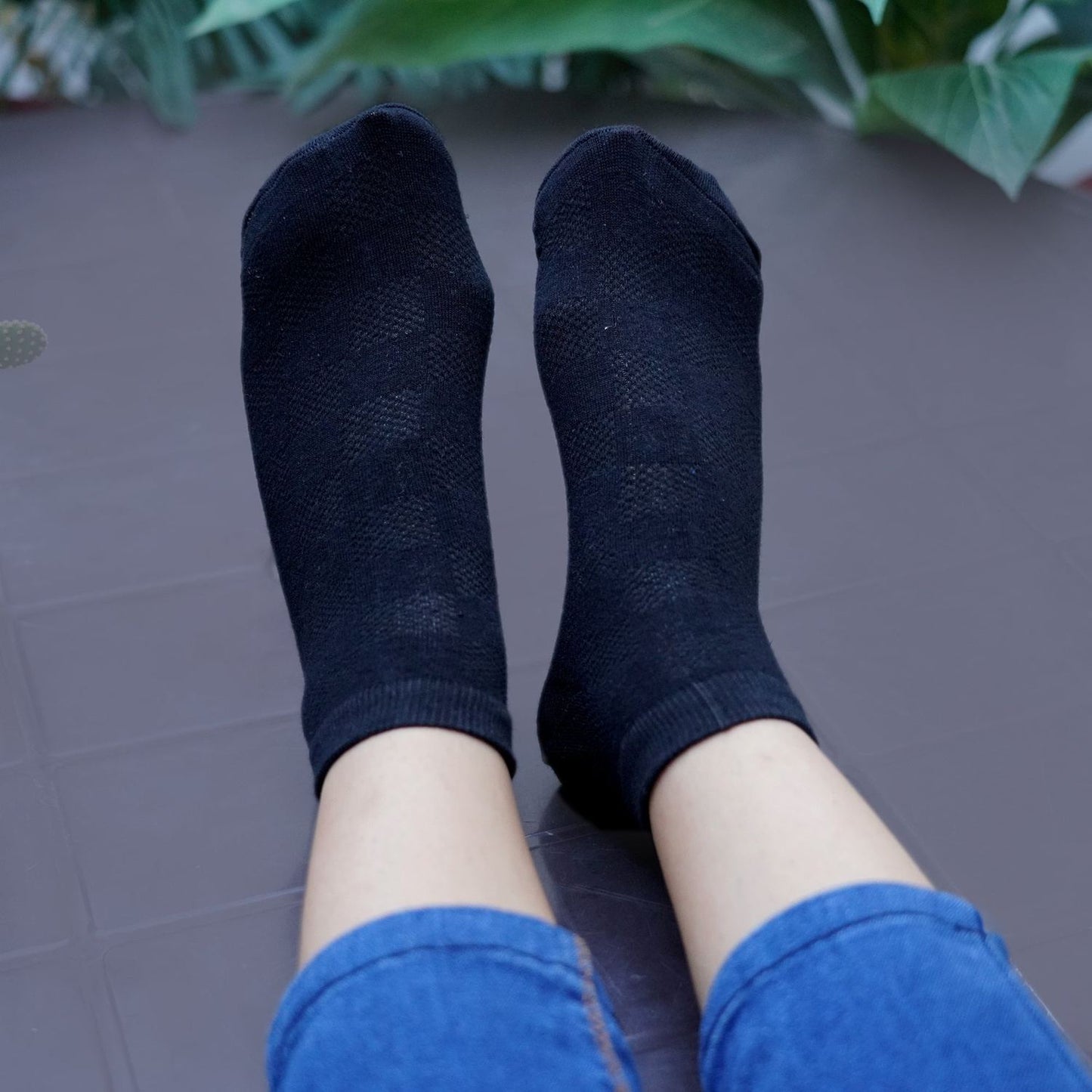 Check Pattern Sneaker Socks (Black)