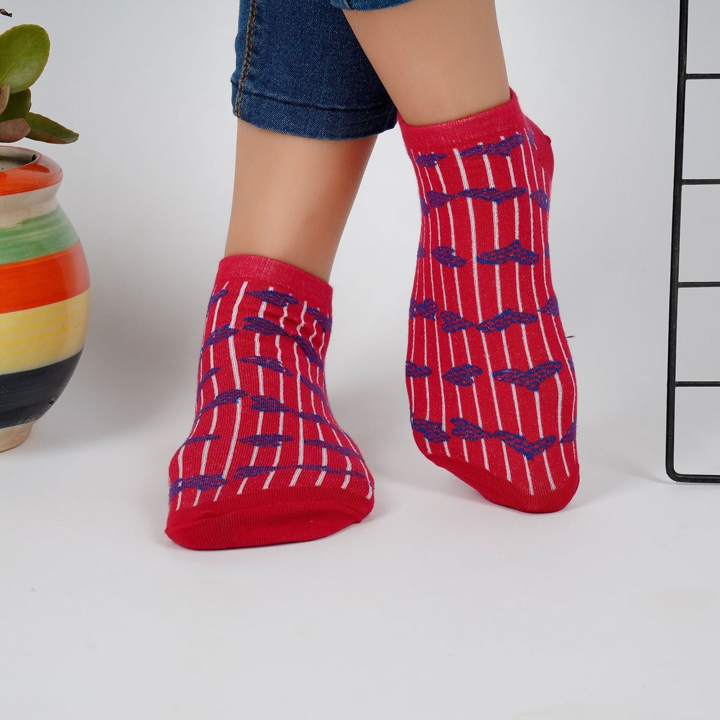 Heart Pattern Sneaker Socks (Red)