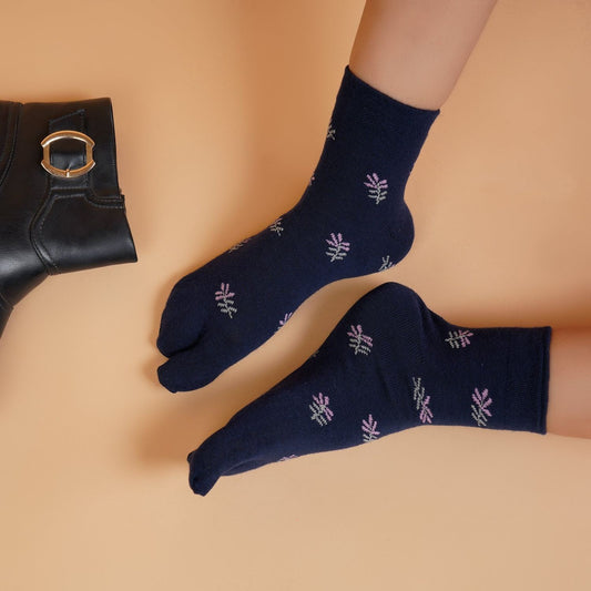 Leaf Pattern Ankle Thumb Socks (Navy Blue)