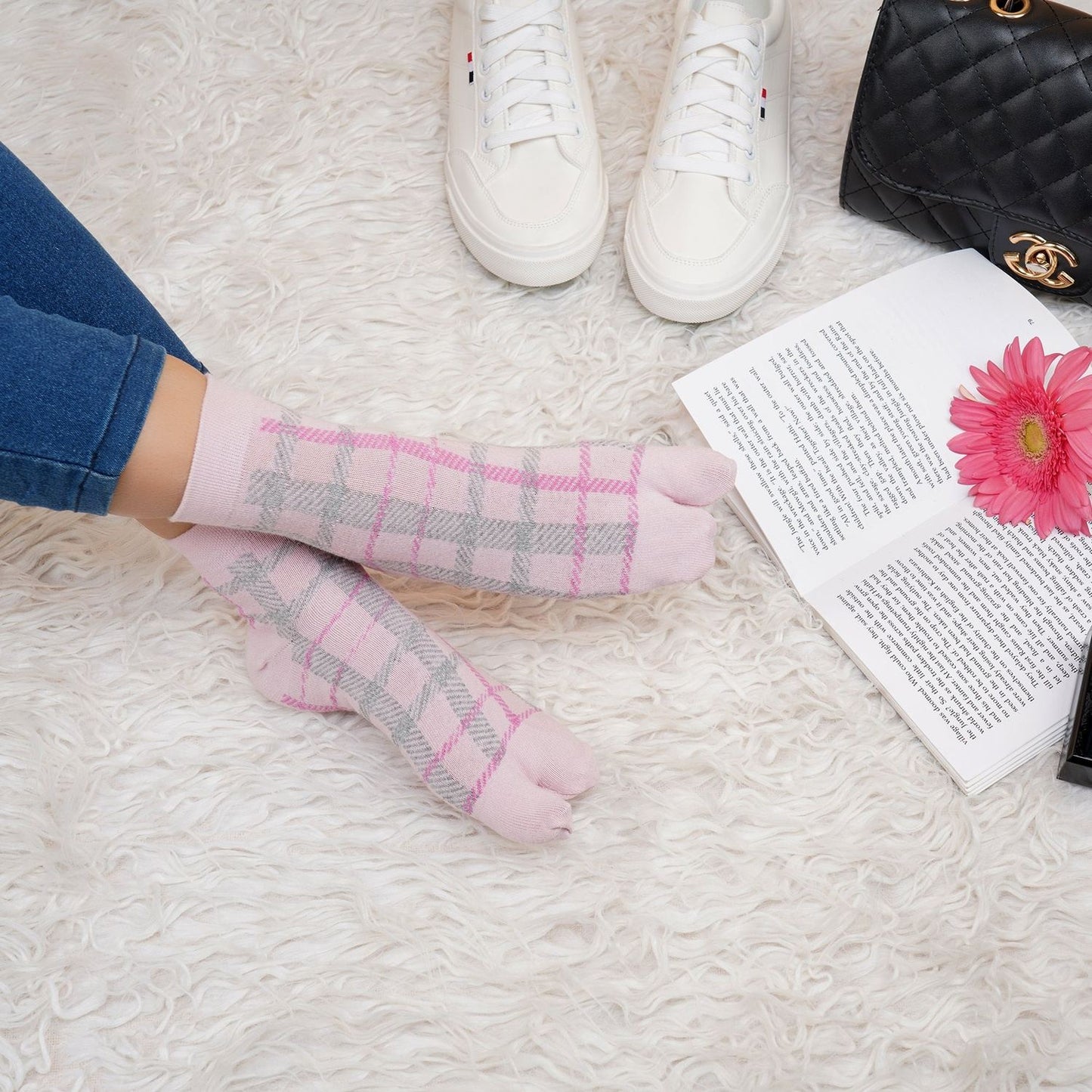 Plaid Pattern Ankle Thumb Socks (Pink)