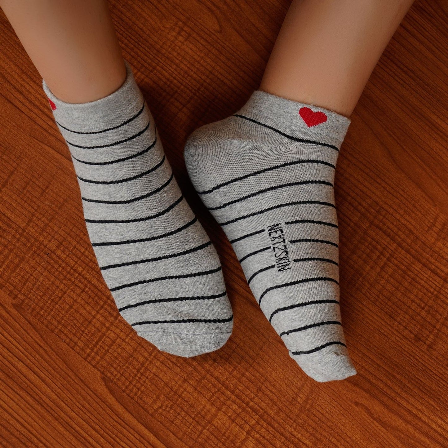 Low Ankle Striped Pattern Socks (Grey)