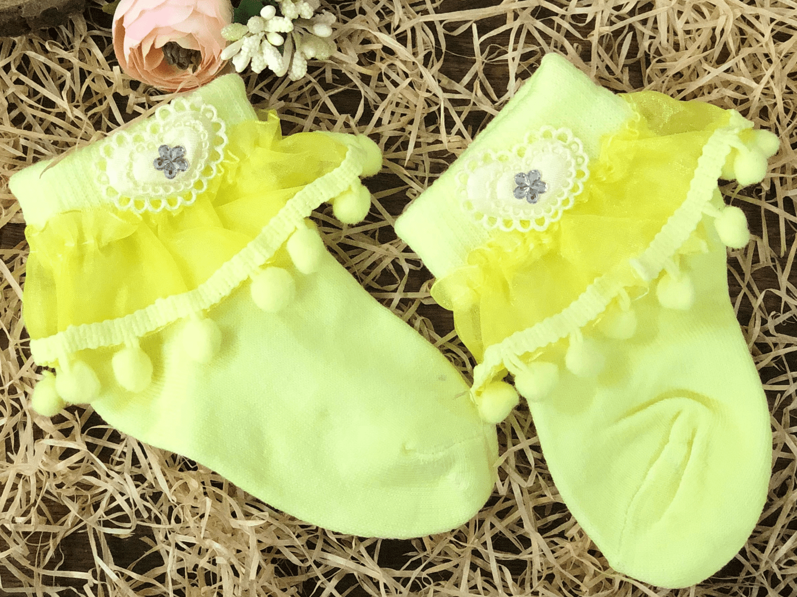 Yellow infant outlet socks